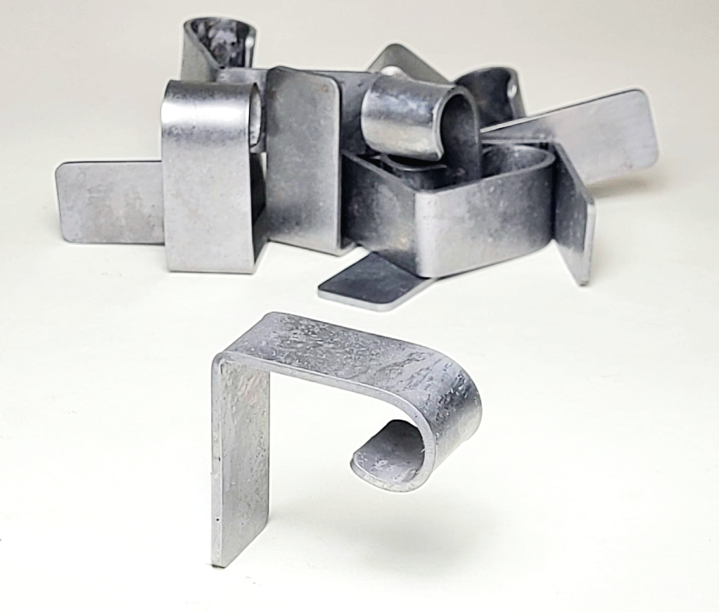 Center Clutch Tube Support Bracket