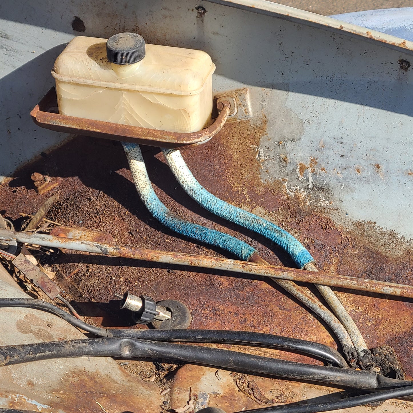 Brake Reservoir Hose